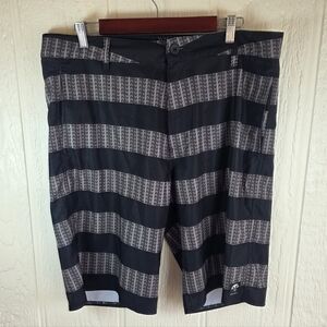Men's Vans Black and Gray Hybrid Shorts, Size 36